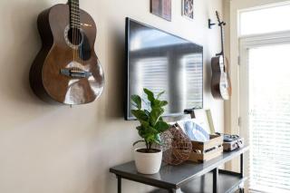 Modern 3-Story West End Condo - Free 2-Car Garage - 1