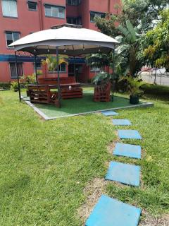 APARTAMENTO COMPLETO en CONDOMINIO LOS ALPES, SAN JOSÉ - CURRIDABAT - 0