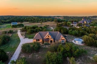 Hill Country Haven - Private Retreat Pool Spa - 3