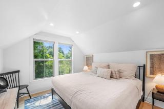 Northern Charm with 3BDR & Game Room - 8