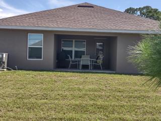 Good deal to stay in Palm Bay - 4