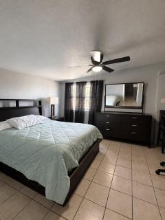 Entire 3 bedroom House Near Lee Trevino - 0