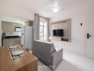 Apto. c/ vista cidade prox. à praia SCZ0503 - 0