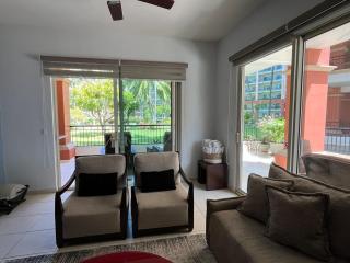 Playa Royale Beachfront Garden-Floor-Family Getaway - 9