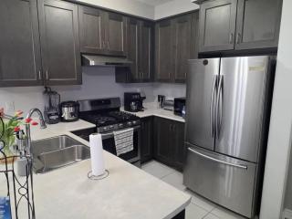 Modern Cozy Home - Spacious - Near Airport with AC - 9