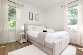 Chalfant Chateau Luxury Living and Great Location - 1