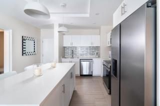 Modern Condo with Resort Pool Near Beach - Coral Beach 107 - 4