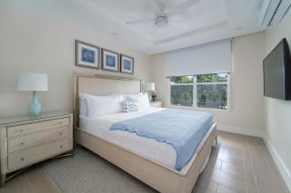 Modern Condo with Resort Pool Near Beach - Coral Beach 107 - 2