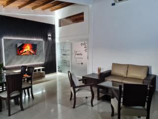 Hermosa Casa con Planta Eléctrica total en Barinas - 0