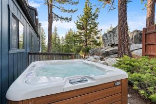 Tahoe Sanctuary - Hot Tub Sauna - Mtn Lake Views - Air Conditioning - 8