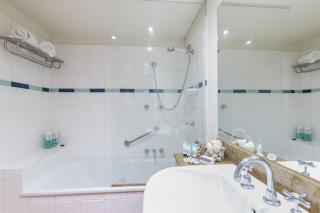 Resort Escape King Bed Pool Balcony - Darwin - 2