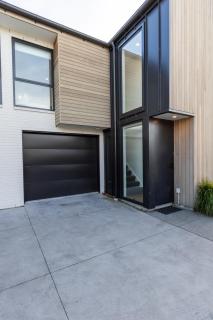Spacious St Albans Stay - Near CBD, Garage, BBQ - 8