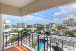 Skyline King Bed Tropical Retreat with Pool & Balcony - 2