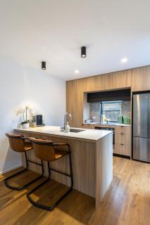 Spacious St Albans Stay - Near CBD, Garage, BBQ - 7