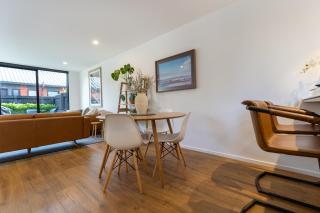 Spacious St Albans Stay - Near CBD, Garage, BBQ - 6