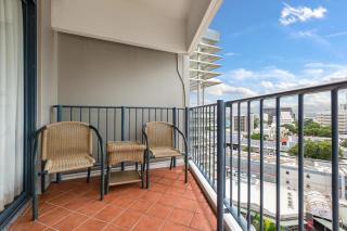 Skyline Tropical Oasis Pool Kingbed Balcony - 3