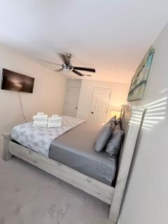 Luxury Coastal Retreat,Private Plunge pool,Outdoor Fire Pit - 5