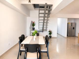 Hermoso penthouse de 3 habitaciones con vista al mar a 10 minutos del aeropuerto - 0