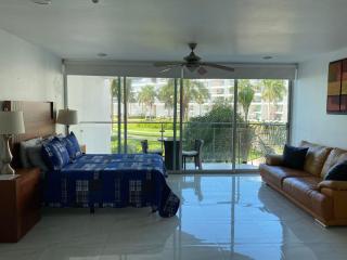 Condominio frente al mar en Aria Ocean Vista partial al mar alberca Nuevo Nayarit - 9