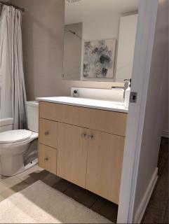 Lovely 2 Bed Condo in Downtown Toronto - 4