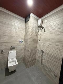 Nirvana vista cozy 1bhk Near Bombay Hospital - 8