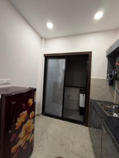 Nirvana vista cozy 1bhk Near Bombay Hospital - 3