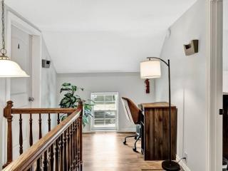 Spacious Home with Fast WiFi Near Downtown Sherman - 8