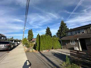 Happy House - 1