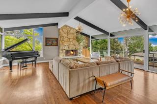 Luxe Seward Pk Estate w/ Views Pool+Hot Tub - 3
