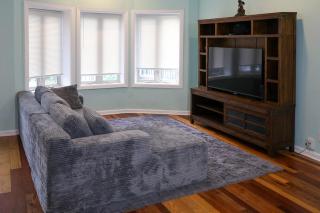 Spacious 5BR Near Obama Center & UChicago - 0