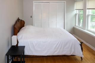 Spacious 5BR Near Obama Center & UChicago - 5