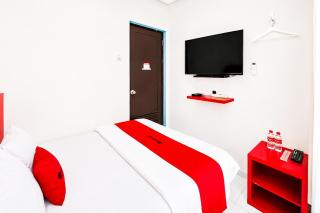 RedDoorz @ Galuh Mas - 8