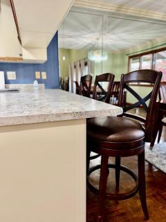 The Rustic Bungalow - Williamsburg - 2