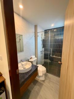The Eigth Ratvithi Hotel - 1