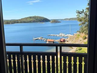5 star holiday home in UDDEVALLA - 4
