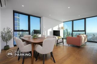 Luxe 3BR Skyline Sunset Residence Level 63 - CBD Views, Parking, Pool, Sauna, Gym - 0