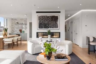 Charming and Chic Apartment - 4