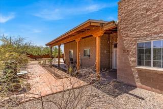 Near Mercado & Downtown - Pet Friendly - Private - 0