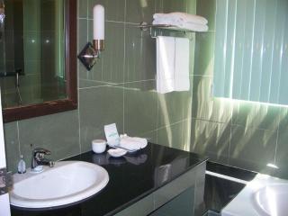 Kasem Garden Hotel Surin - 4
