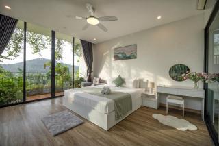 Luxury Mountain View Villa - Private Pool - BBQ Garden - 12ppl - 9