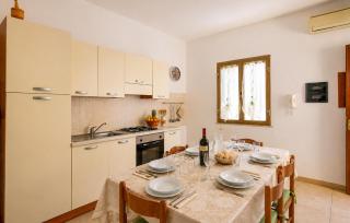 Gorgeous Apartment In Saline Joniche With House Sea View - 8