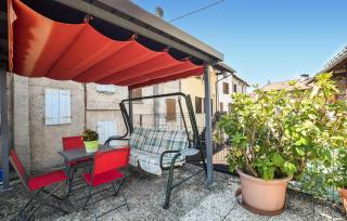 2 Bedroom Amazing Apartment In Feltre - 4