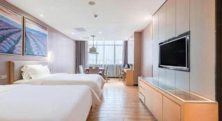 Lavande Hotels Guangzhou Jiahe Wanggang Metro Station Junhe Avenue - 4