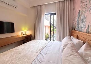 Le Flâneur Boutique Hotel - 4