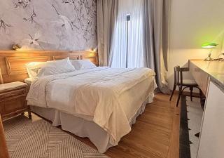 Le Flâneur Boutique Hotel - 3