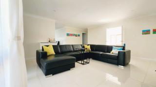 Sunny Home 3BR Family House with Pool Sunnybank - 4