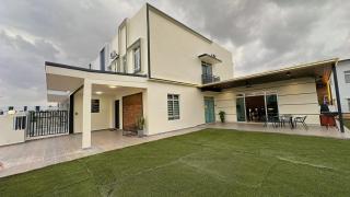 A31 Tropical Garden Dato Onn Austin Party House - 6