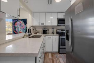 Private Rooms at Miami Centrally Located with free Parking - 7