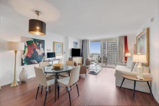 Brickell Apt with Bay Views, Pool, Free Parking - 7