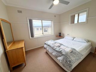 Clarkes Flat 3 - 7